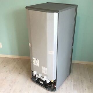 札幌市★ アクア 18年製 格安!! 単身サイズ 2ドア冷凍冷蔵庫 130L ◆ AQR-13 シルバー系 スリムで置けちゃう 右開き AQUA
