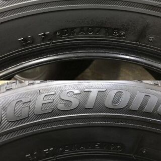 BS BLIZZAK VRX 215/60R16 16インチ スタッドレス 4本 2018～19年製 