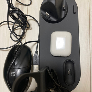 マウス　充電器スタンド　ワイヤレスイヤホン【動作未確認】