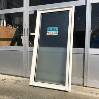 ＜※売れました＞　YKKAP社　FIX窓（樹脂窓）　複層硝子　在庫品