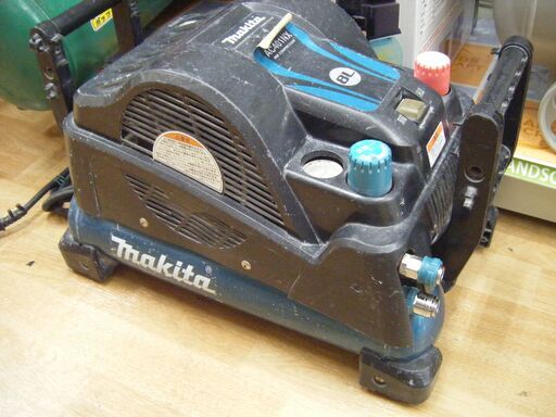 マキタ　コンプレッサー　AC401NX　中古品