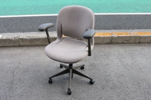 ハーマンミラー Herman Miller キャスター / ひじ掛け 付き デスク用 チェア 椅子 中古（在庫あり）