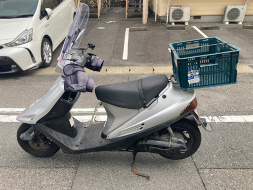 【取引中】アドレスV100　実働車です ベースに！ アドレスV100 エンジン実働 駆動系不良にて不動