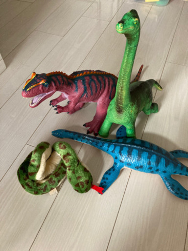 恐竜フィギュア大セット いろどり屋さん 祇園新橋北のおもちゃの中古あげます 譲ります ジモティーで不用品の処分