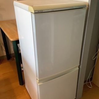 2005年製　シャープ　ノンフロン冷凍冷蔵庫　SJ-14K  4...