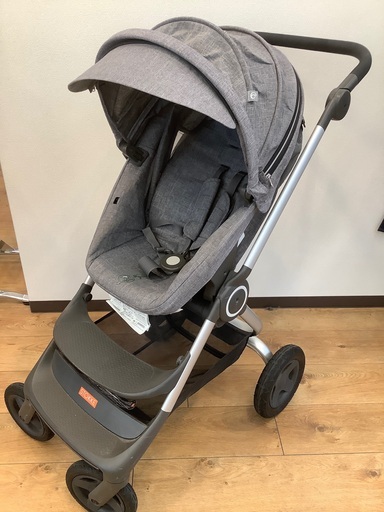 ベビーカー　STOKKE Scoot のご紹介です。
