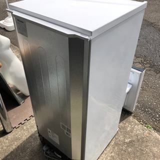 Hisense  2ドア冷蔵庫  2018年製 130L 冷凍冷蔵