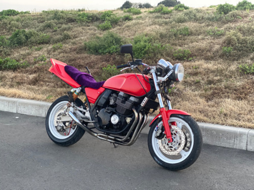 xjr 400 低走行  車検2年！