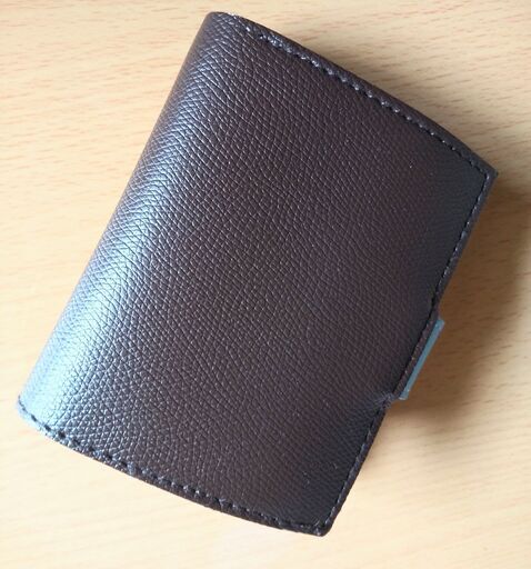 Urban Research メンズ 革製二つ折り財布 ブラウン Village R 君津の小物 財布 の中古 古着あげます 譲ります ジモティーで不用品の処分