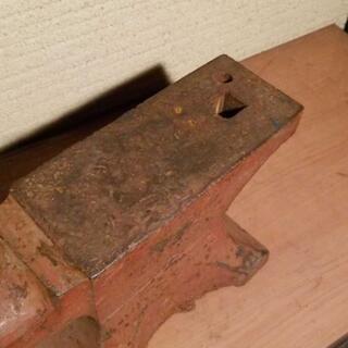 金床 アンビル 作業台 27㎏ 27kg ツノ付き 鍛治屋 アンティーク