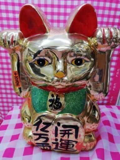 大きな招き猫