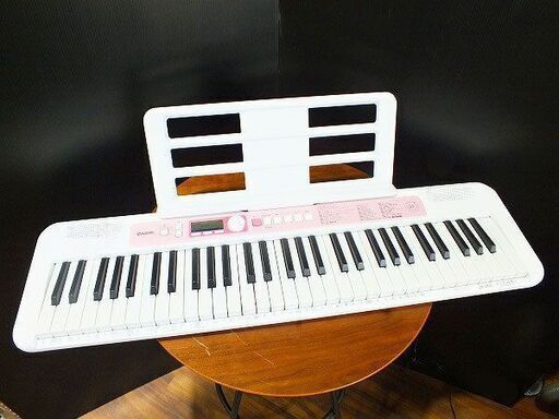 【苫小牧バナナ】カシオ/CASIO 光ナビゲーション 電子キーボード 61鍵盤 LK-312 内蔵曲数120曲 譜面台 マイク付き ♪