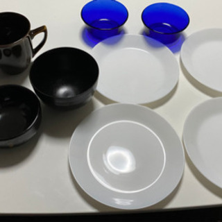 無料 ０円 食器セット プレート4皿 小皿ブルー2皿 小皿黒2皿...