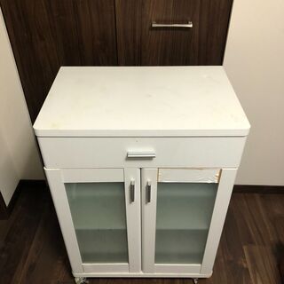 【中古】食器棚として使っていたものです【無料】