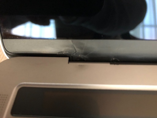Mac 訳あり高年式2019年モデルのMacbook pro