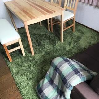 ソファーラグマットダイニングテーブル3点セット