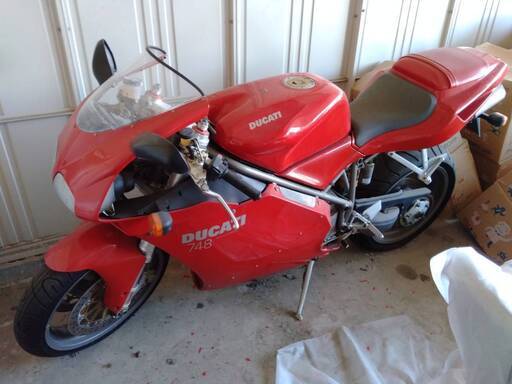 貴重なデッドストック DUCATI ドゥカティ 748 未登録車 国内未発売 ピボスト 916 996 マトリックス MATRIX