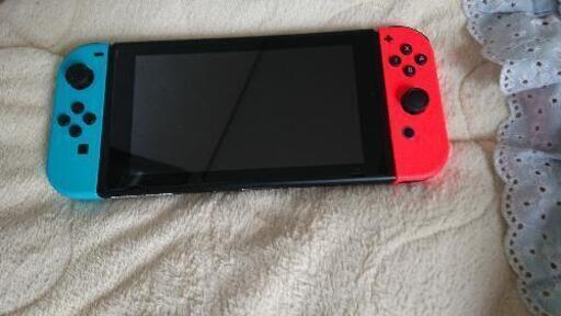 任天堂switch本体【１ソフト使用の美品】