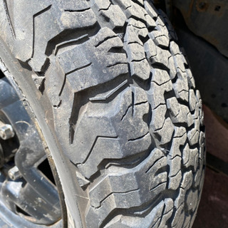 BF Goodrich ALL TERAIN215/70r16 グッドリッチ