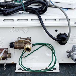 山口)下松市より ノーリツ ガス給湯器 都市ガス12A・13A用 屋外壁掛け形 GQ-1639WS 16号 オートストップ 2017年製　BIZHD23H