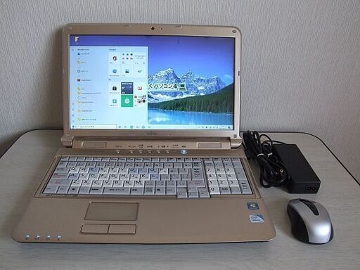 高速SSD240GB搭載　第二世代 Core i5　LIFEBOOK AH/R4 ノートパソコン　タッチパネル　（3742）