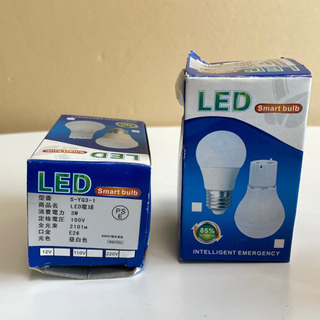 【未使用】LED 電球型　2球で¥500／4球で¥1000