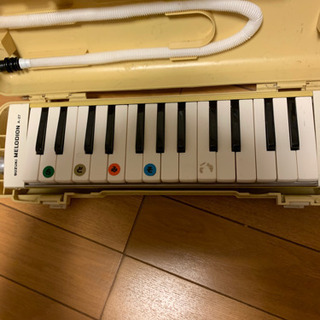 【ネット決済】スズキ　メロディオン27鍵　鍵盤ハーモニカ