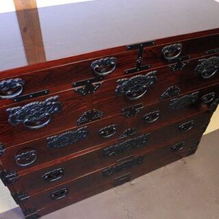 美品 最高級 欅産業 伝統工芸 仙台箪笥 鍵付き 欅材 赤木肌木地呂漆塗り 民芸箪笥 衣装箪笥 時代箪笥 和箪笥 直接引き取り限定