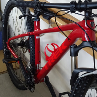 TREK X-Caliber 8 レッド 17.5インチ トレック 【公式通販】