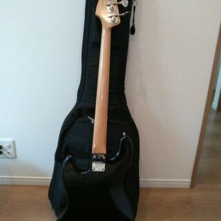 ナビゲーター　ジャズベース