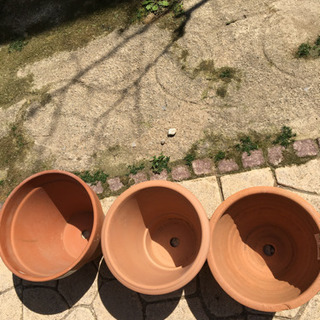 【ネット決済】未使用　陶器の植木鉢　三個