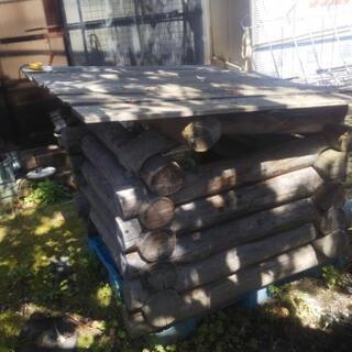 ログハウス風自作の犬小屋
