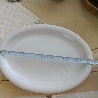 白い大皿(楕円)１枚