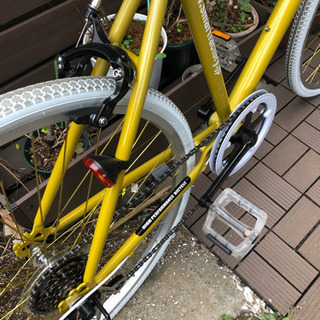 クロスバイク譲ります。大特価！限定カラーホワイトandゴールド