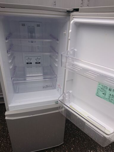 三菱冷蔵庫 MR-P15A-S （右開きドア） 146リットル 2017年製 2ドア 耐熱性能天板 ボトムフリーザ
