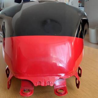 GSX1400燃料タンク 取りに来てくれる方限定！