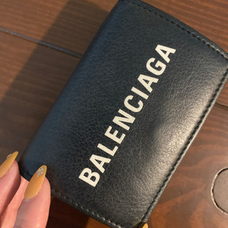 バレンシアガ　ミニ財布お譲りいたします。