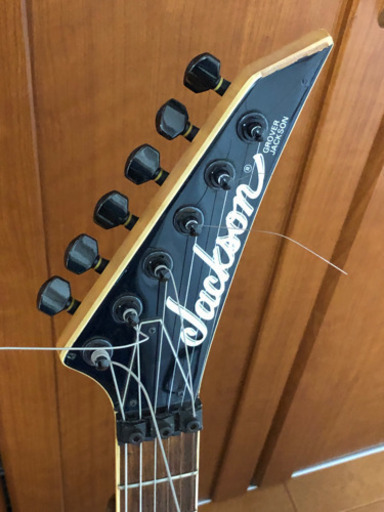 Jackson ジャクソン デカロゴギター　手渡し可能な方