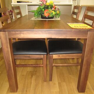 R098 天然木ダイニング5点セット、4人用ダイニングセット、展示品