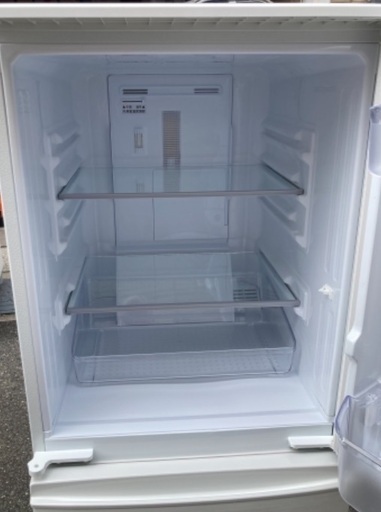 【RKGRE-628】特価！シャープ/137L 2ドア冷凍冷蔵庫/どっちもドア/SJ-D14E-W/中古品/2019年製/当社より近隣無料配達！