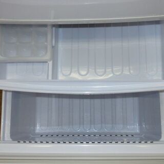 【中古】rz0350　シャープ　冷凍冷蔵庫　SJ-D14B-W　137L　SHARP　冷蔵庫　冷凍庫　2ドア　ホワイト　つけかえどっちもドア　耐熱トップテーブル　白