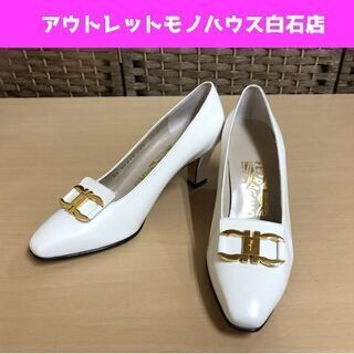 Salvatore Ferragamo サルヴァトーレフェラガモ...