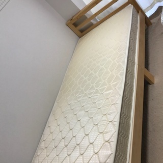 ニトリ木製シングルベッド、マットレス付き