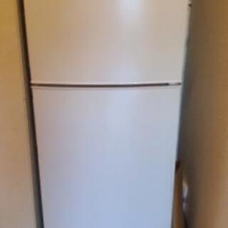 冷蔵庫売ります。