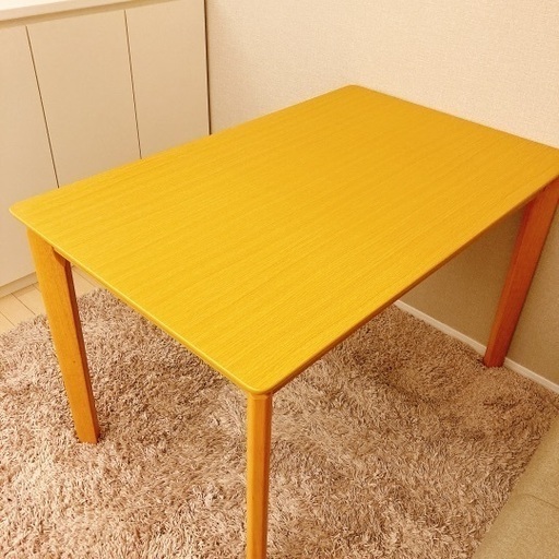 【新品】ダイニングテーブル（110×70×70.5）
