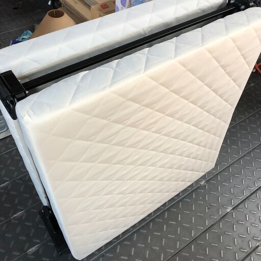 折り畳み式リクライニングベッド ホワイト　未使用品