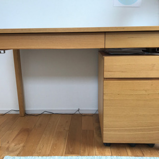 無印良品の学習机と引き出し