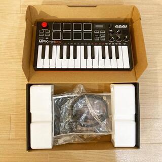 AKAI MPK Mini Playスピーカー内蔵電池USB