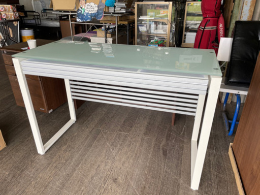 パソコンデスク　ガラストップ　5万円