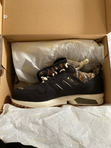アディダス adidas ZX 8000  OUT THERE 28.5
